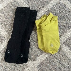 Lululemonn ivviva girls socks two pairs of